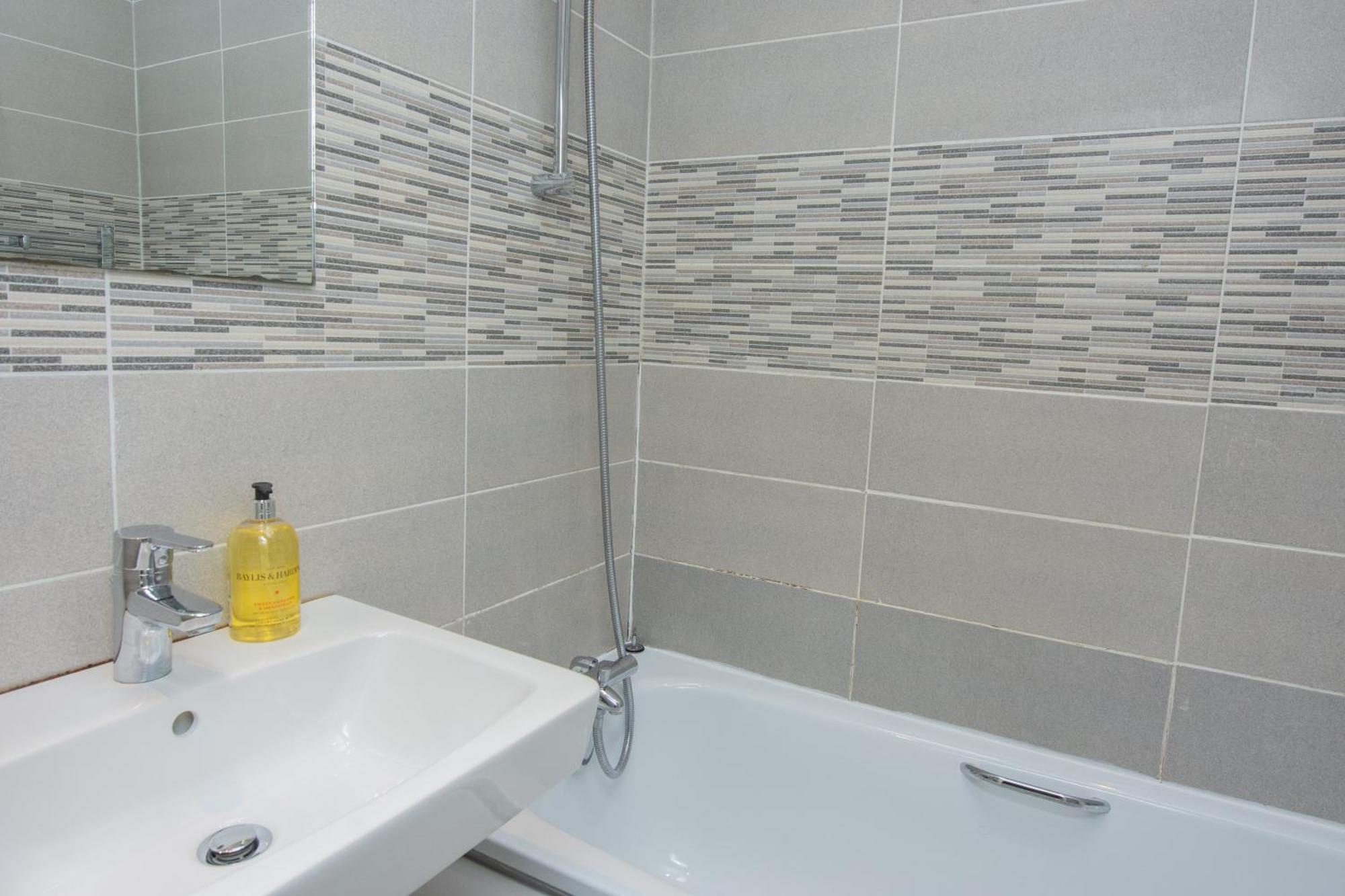 Evergreen Apartments- Flat 2 Londres